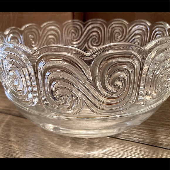 Tiffany & Co - Picture 2 of 6